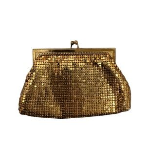 Vintage Gold Metal Coin Purse